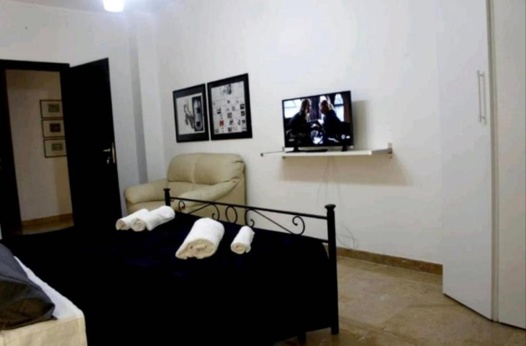 Apartment Ferrarese โบโลญญา ภายนอก รูปภาพ